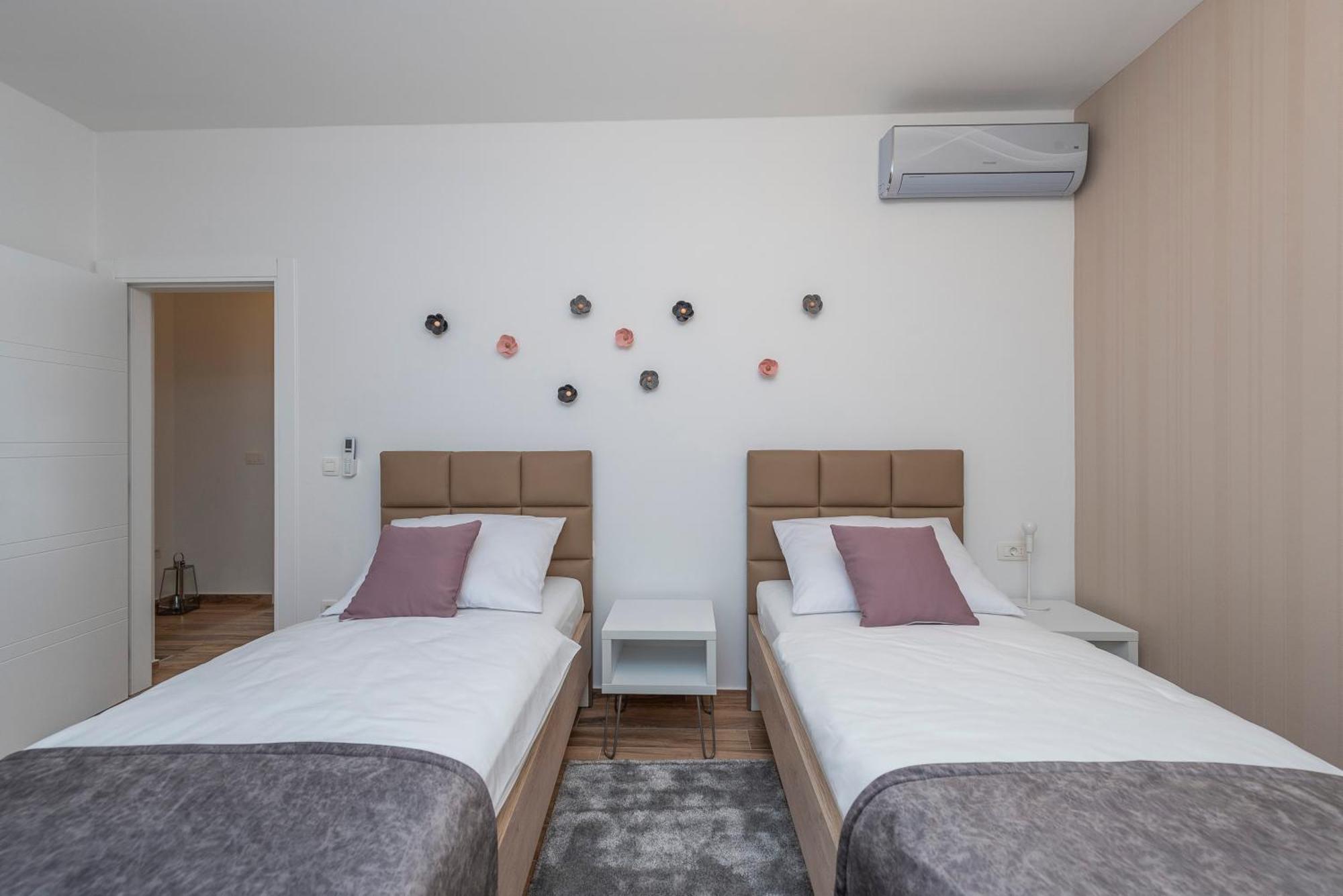 Luxury Apartments - La Vir 1 & 2 Ngoại thất bức ảnh