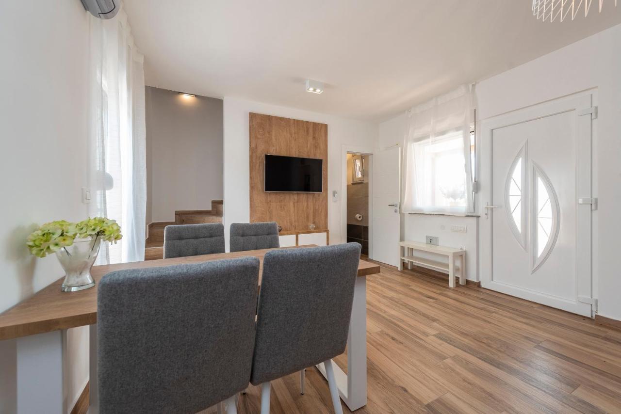 Luxury Apartments - La Vir 1 & 2 Ngoại thất bức ảnh